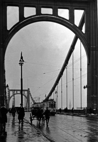 Köln, Hindenburgbrücke WDR Digit