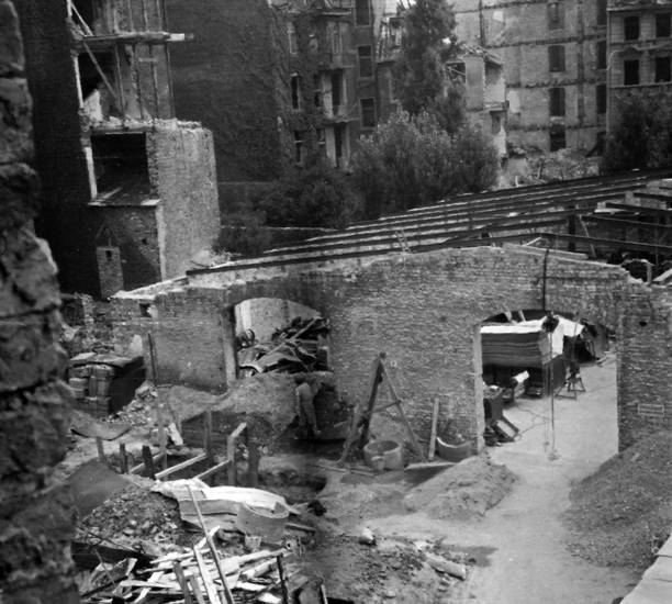 Köln in Trümmern - WDR Digit