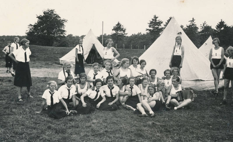 Bund Deutscher Mädel - WDR Digit