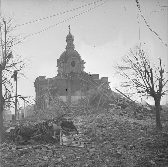 Kirche in Trümmern - WDR Digit