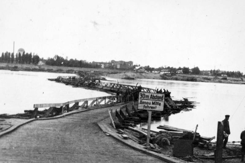 Improvisierte Brücke WDR Digit