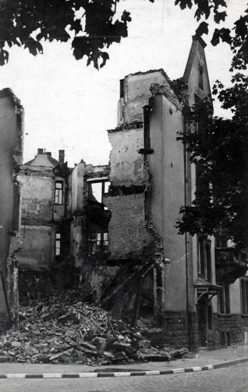 Trümmer an der Straße - WDR Digit